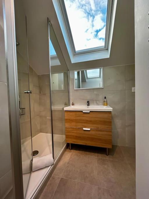 Maison Cosy, Grand Paris, A 3 Minutes Du Metro Villejuif Luaran gambar