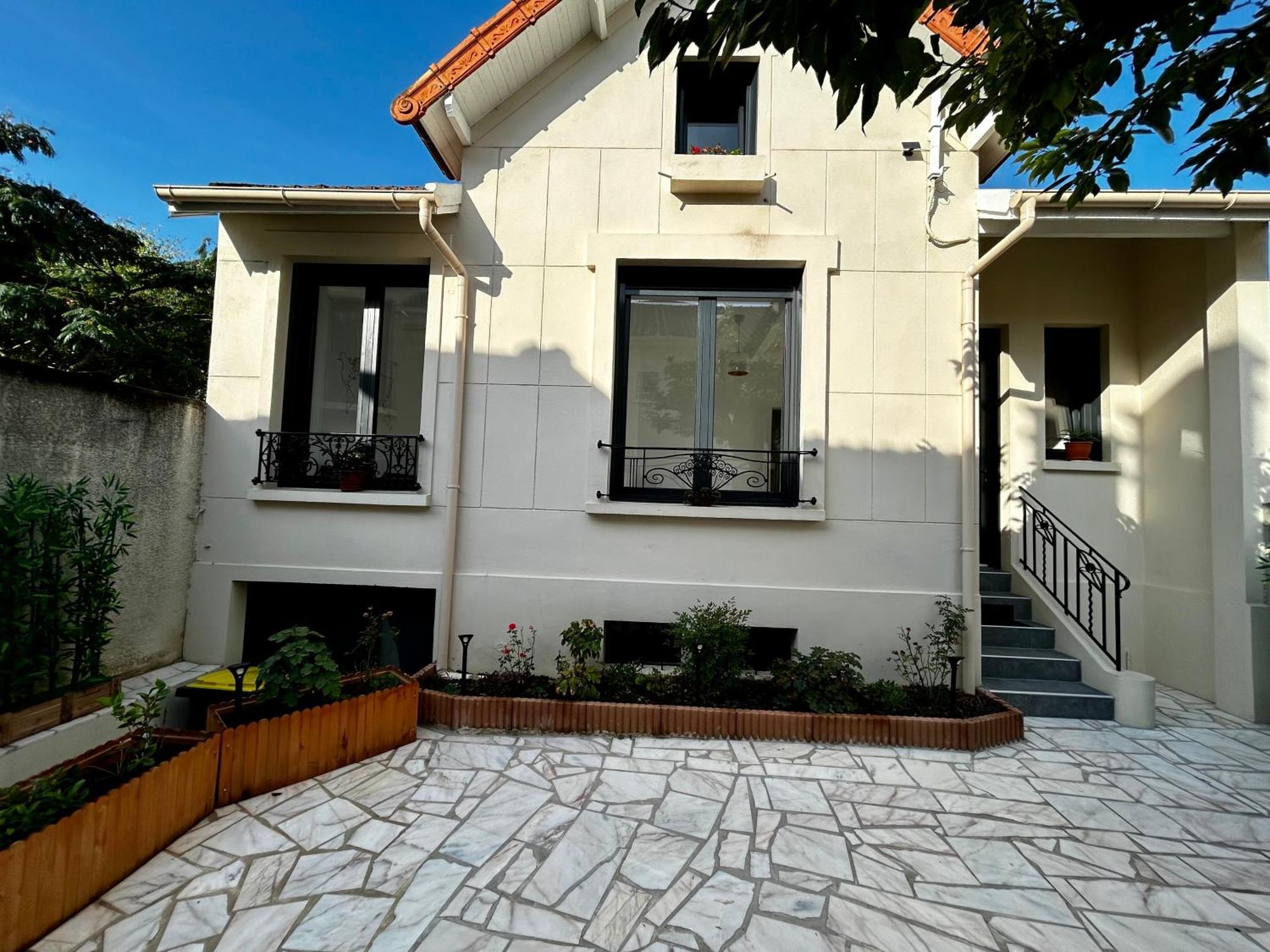 Maison Cosy, Grand Paris, A 3 Minutes Du Metro Villejuif Luaran gambar